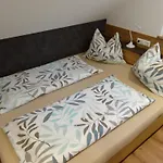 Gaestehaus Eder شقة *