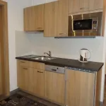 Gaestehaus Eder 아파트 *