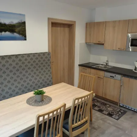 Gaestehaus Eder * Tröpolach