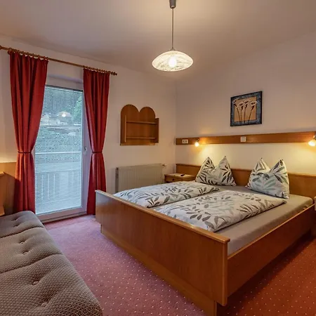 Gaestehaus Eder * Tröpolach